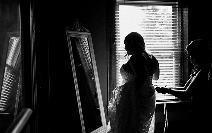 bride gets ready for ceremony